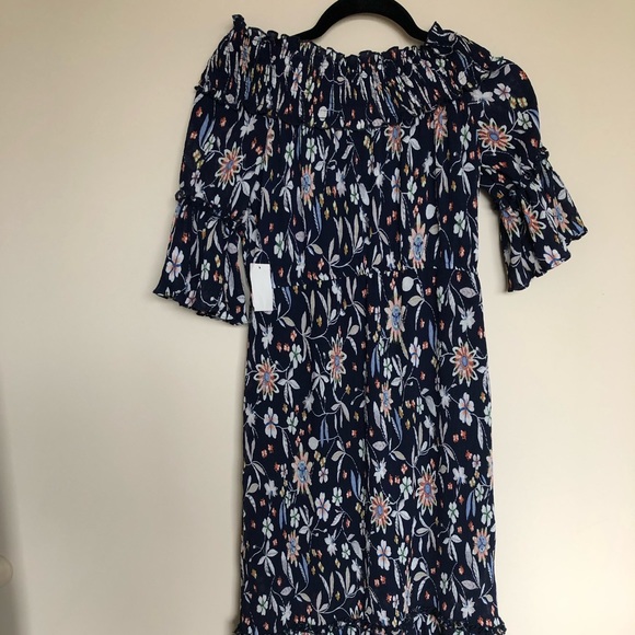 —-Chelsea off the shoulder long dress - Picture 6 of 8